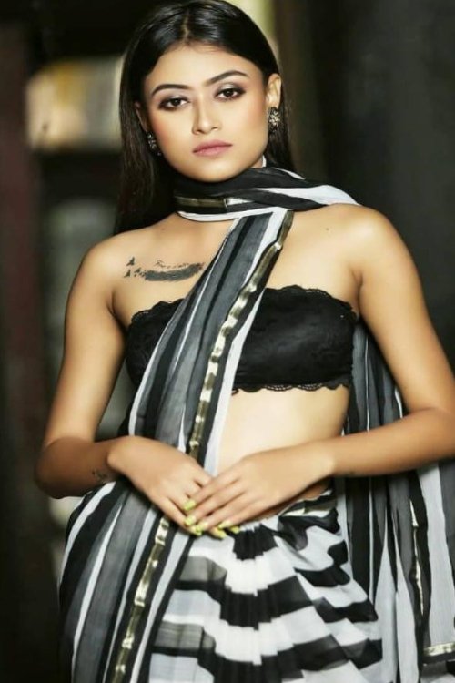 Pune Airport call girls Service